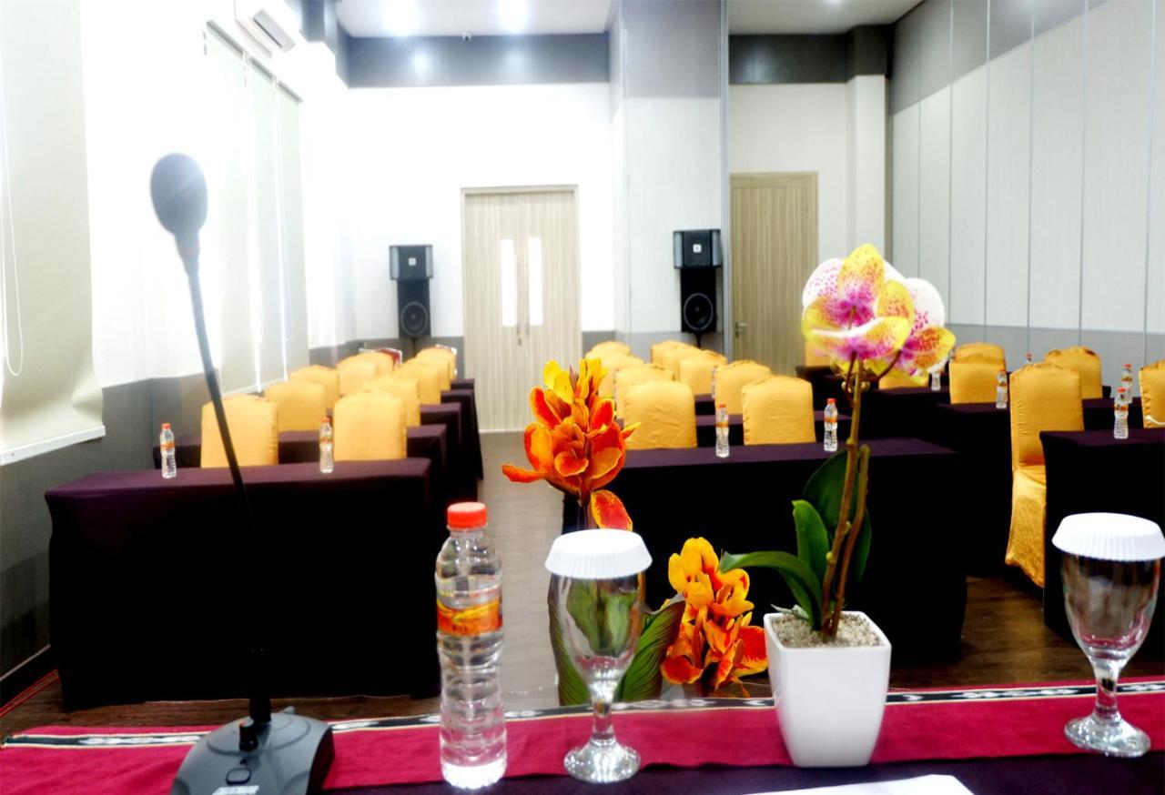 Manise Hotel Ambon Zewnętrze zdjęcie