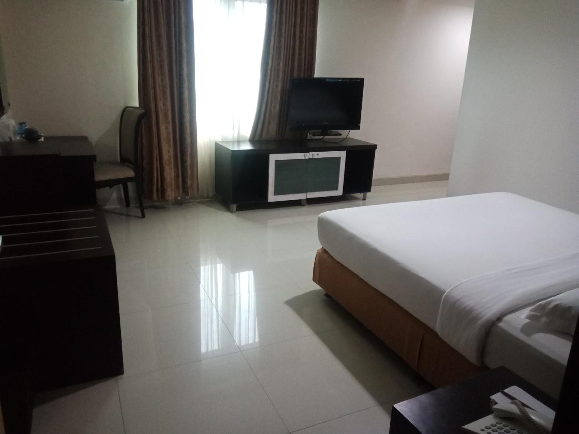 Manise Hotel Ambon Zewnętrze zdjęcie