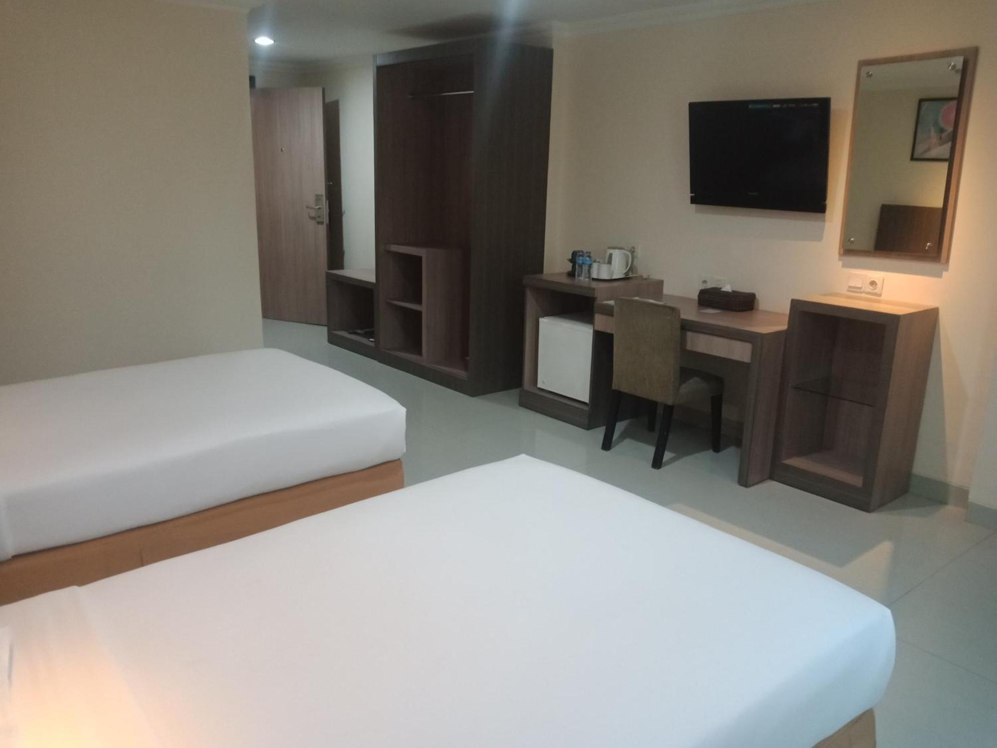Manise Hotel Ambon Zewnętrze zdjęcie