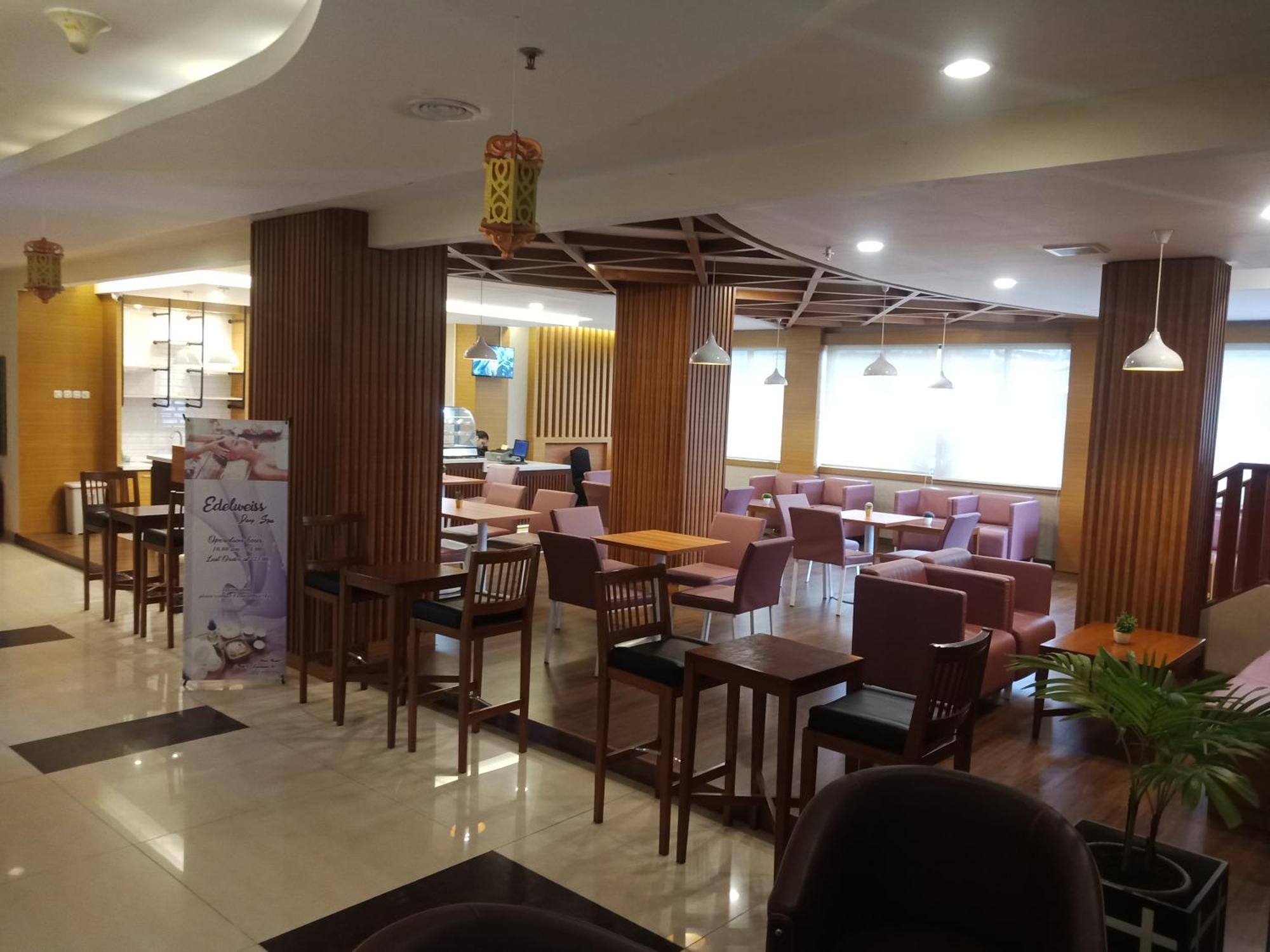 Manise Hotel Ambon Zewnętrze zdjęcie