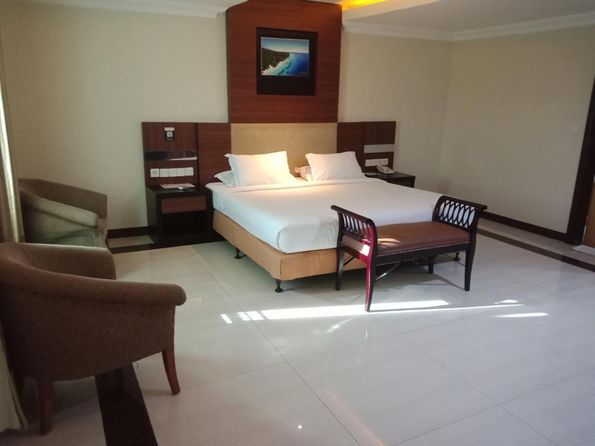 Manise Hotel Ambon Zewnętrze zdjęcie