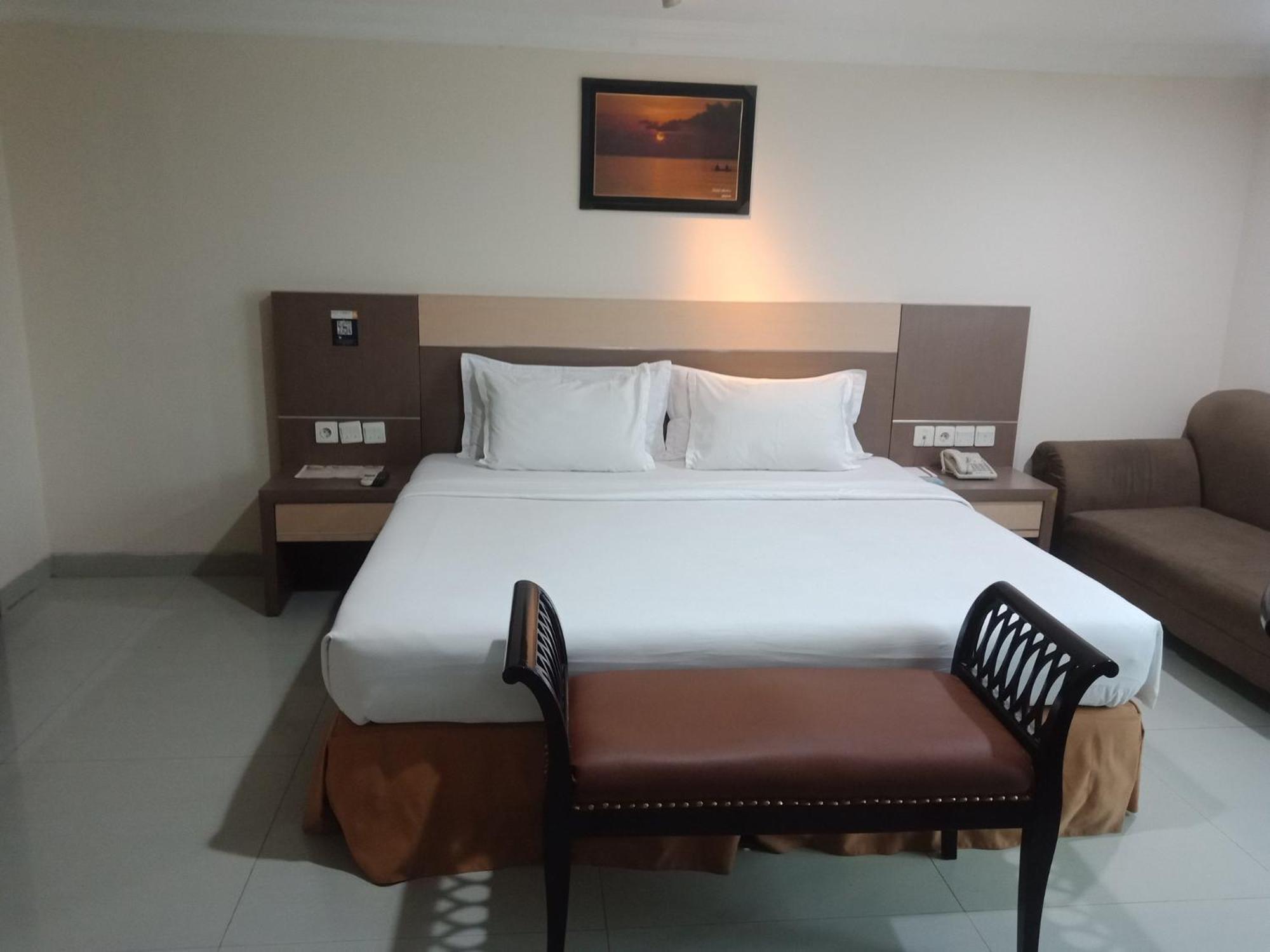 Manise Hotel Ambon Zewnętrze zdjęcie